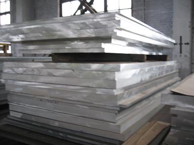 建筑材料中的金屬材料 鋁、不銹鋼與銅的應用